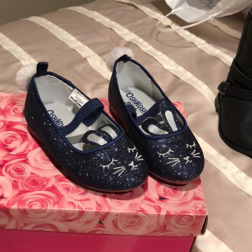 Size 5 girl shoe